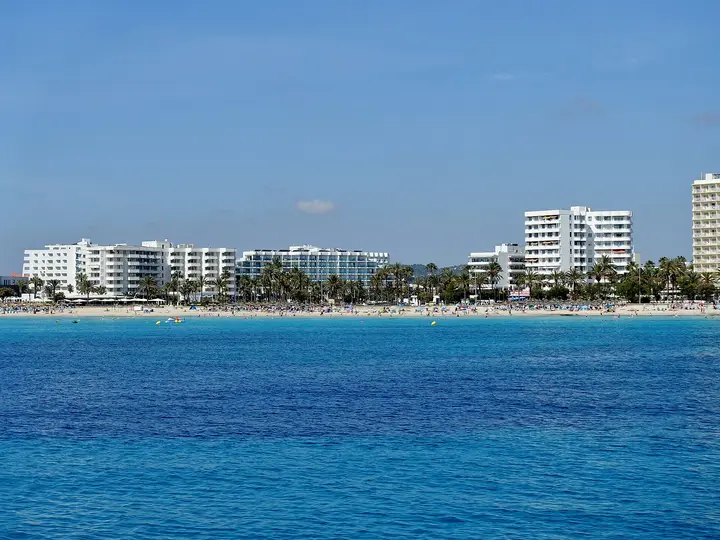 Playa Cala Millor (Cala Nau)