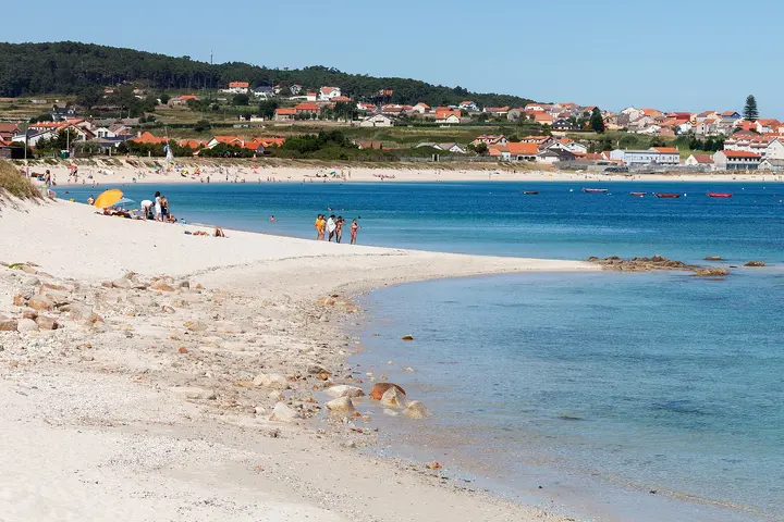 Playa Catía-Castro