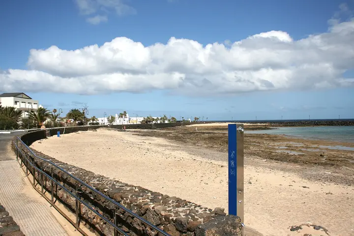 Playa Los Charcos