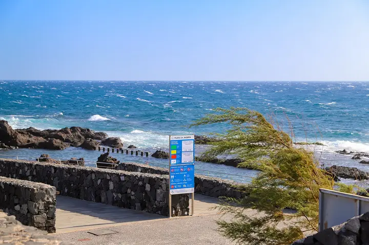 Playa y Calas de La Jaquita